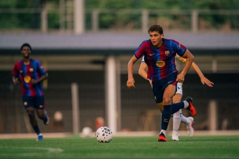 «حمزة عبدالكريم» يترأس هجوم برشلونه أمام الأهلي بكأس خوان جامبر