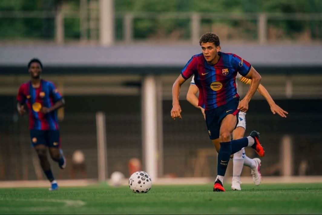 «حمزة عبدالكريم» يترأس هجوم برشلونه أمام الأهلي بكأس خوان جامبر IMG-20260819-WA0084