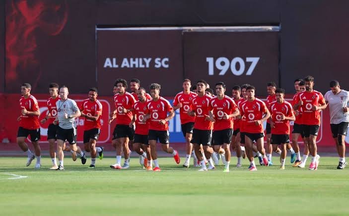 عموتة يعلن قائمة الأهلي لمباراة الشرقية إنبي بالدوري
