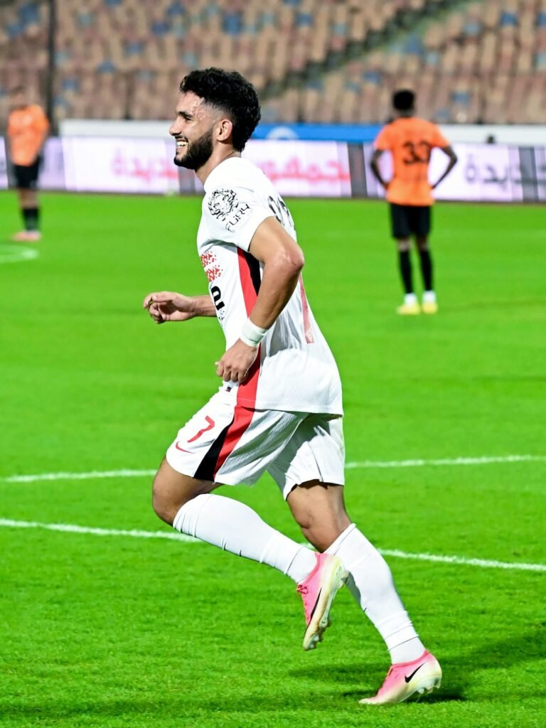 حسام أشرف يقود هجوم الزمالك أمام منتخب السويس بتروجت .. وتحديد موقف عبدالله السعيد اليوم