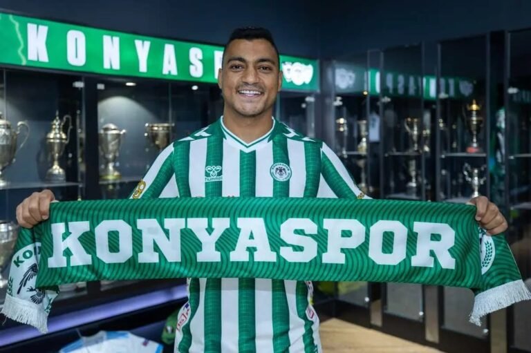 مصطفى محمد ينتقل إلى كونيا سبور.. ومواجهة مصرية منتظرة أمام محمد صلاح في الدوري التركي