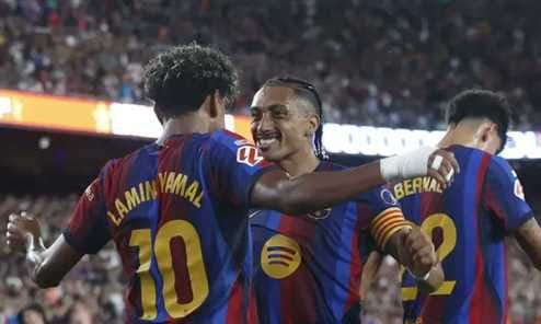 «مهرجان أهداف».. برشلونة يواصل انطلاقته القوية ويُسقط فالنسيا في عقر داره