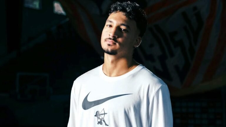 أحمد شريف يعود لتدريبات الزمالك ويستعد لمواجهة زد