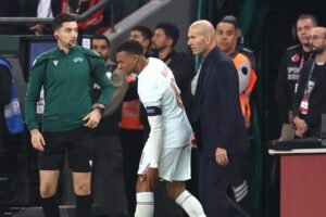 موقف مبابي من المشاركة في كلاسيكو برشلونة وريال مدريد
