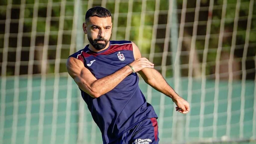 المنتخب ينتظر.. مفاجأة جديدة في موقف محمد صلاح مع الفراعنة بمعسكر نوفمبر