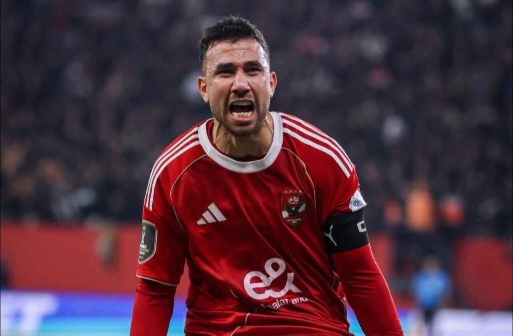تريزيجيه يعود إلى صفوف منتخب مصر في المعسكر المقبل